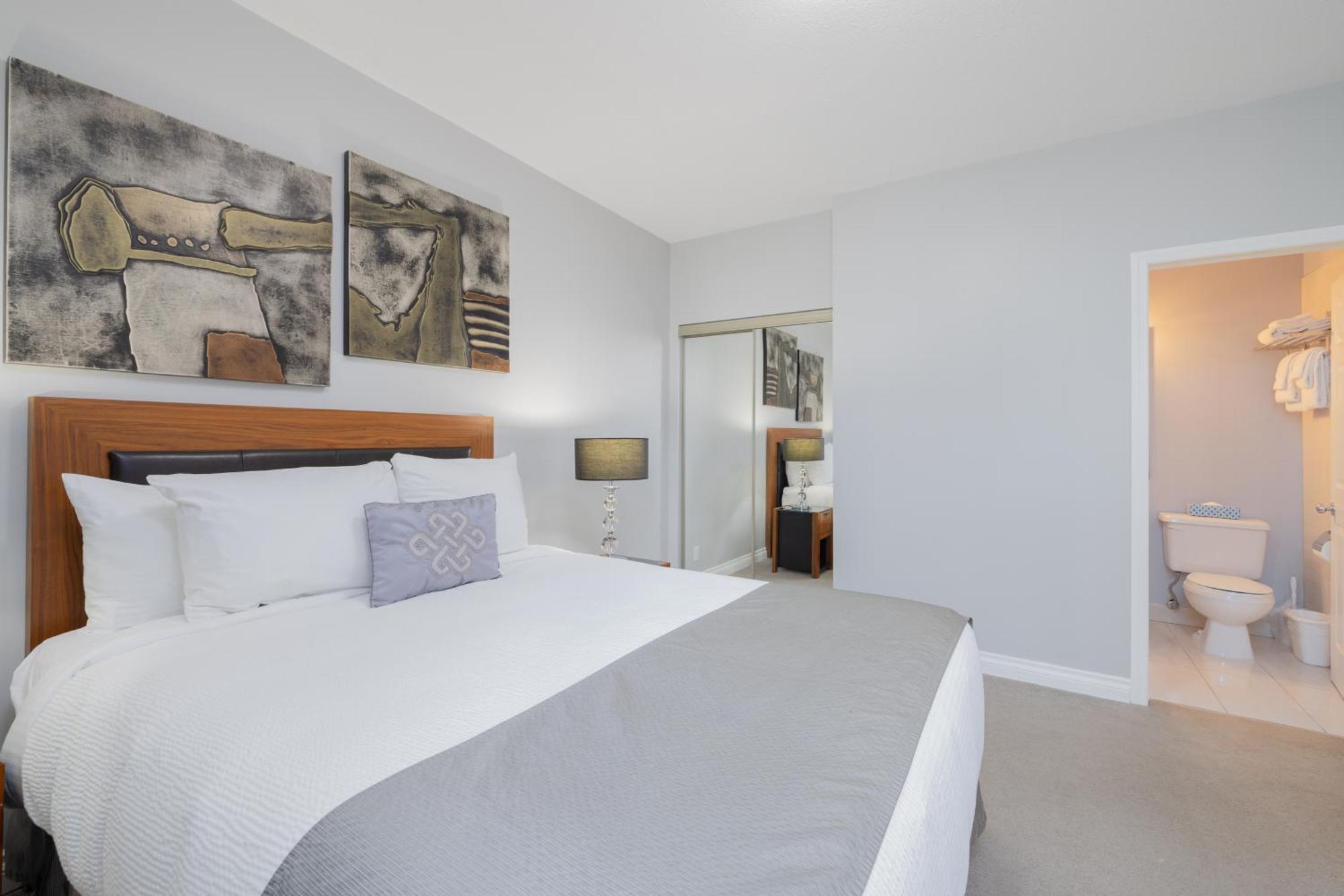 Obasa Suites @ The Hamilton Regina Kültér fotó